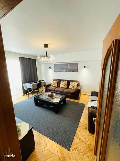 Apartament cu 3 camere decomandat în Decebal