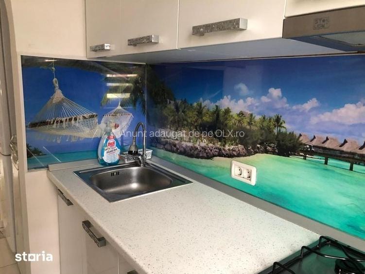 Vand apartament cu 3 camere