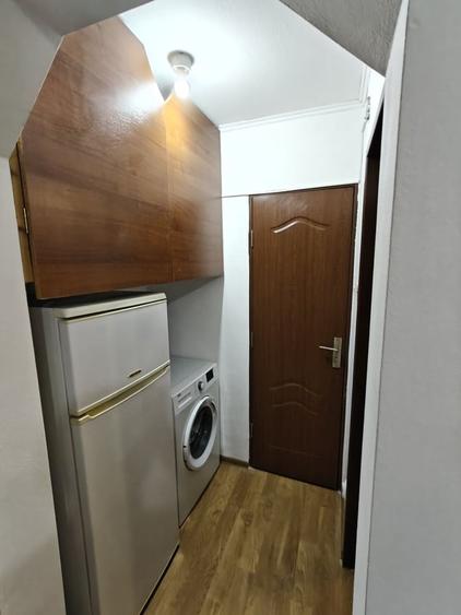 Apartament semidecomandat în Berceni