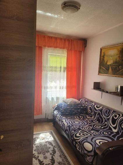 Casă cu 3 camere în Central