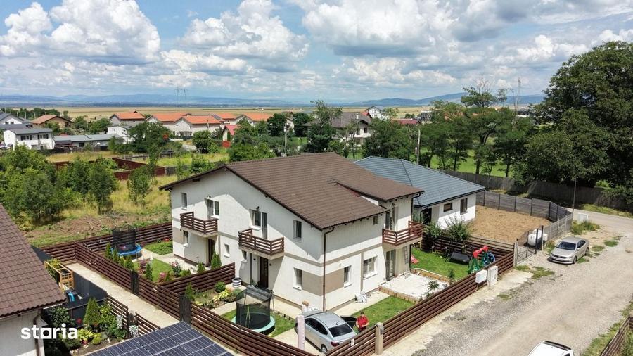 Casă cu 4 camere în Central