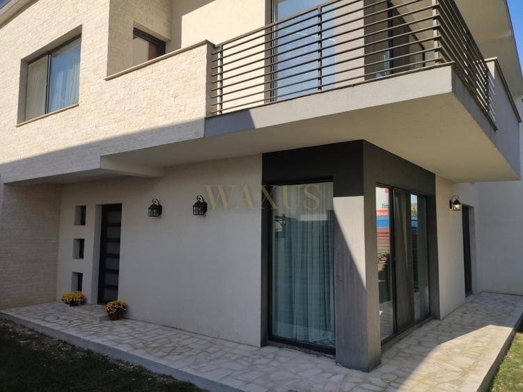Duplex cu 4 camere cu Canalizare în Florești