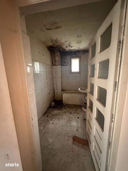 Apartament cu 4 camere decomandat în Toplița