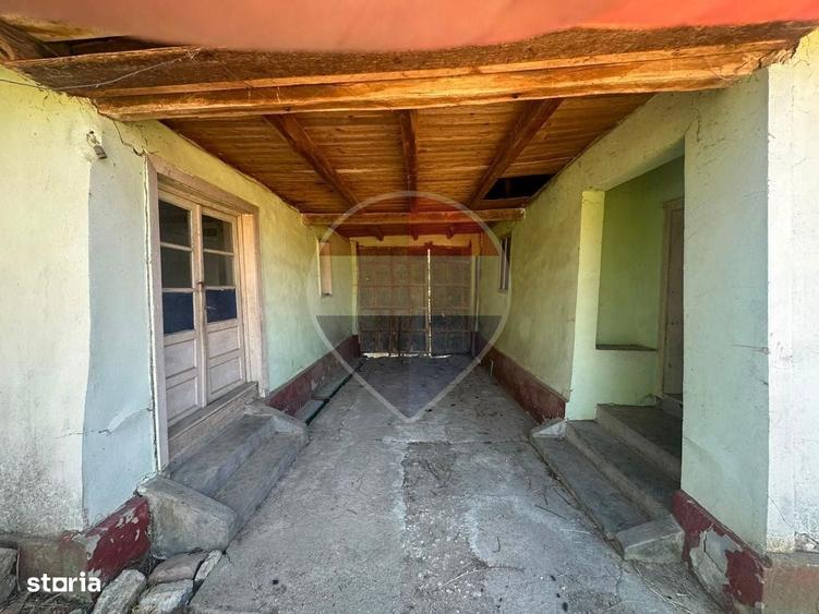 Casă cu 3 camere în Săldăbagiu Mic