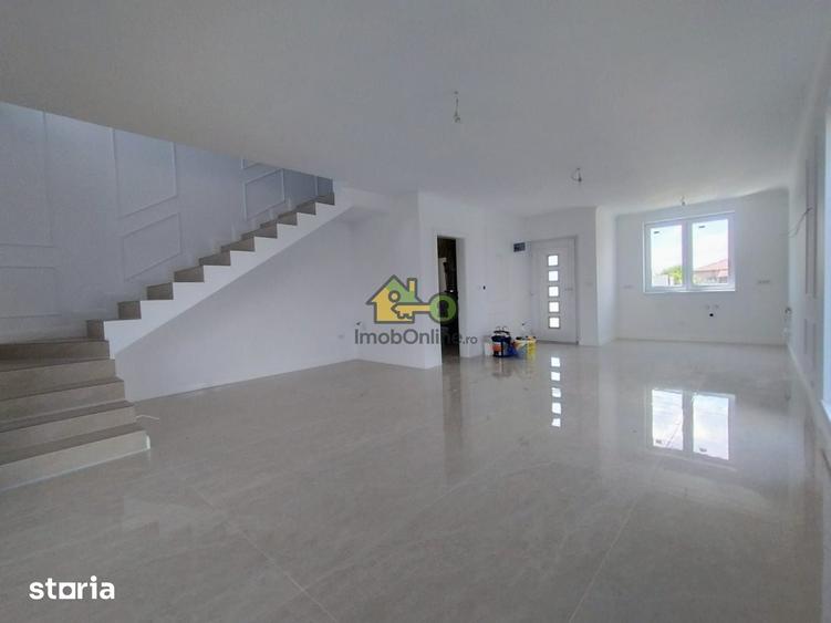 Casă cu 4 camere cu Teren 300 Mp în Șag