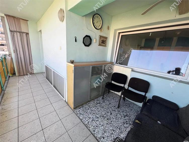 Apartament cu 2 camere decomandat în Central