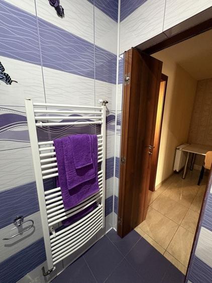 Apartament cu 2 camere semidecomandat în Ghiroda