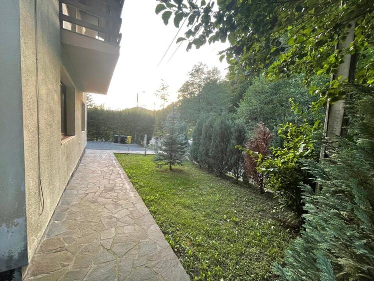 Hotel/Pensiune, de 200 mp, în Firiza