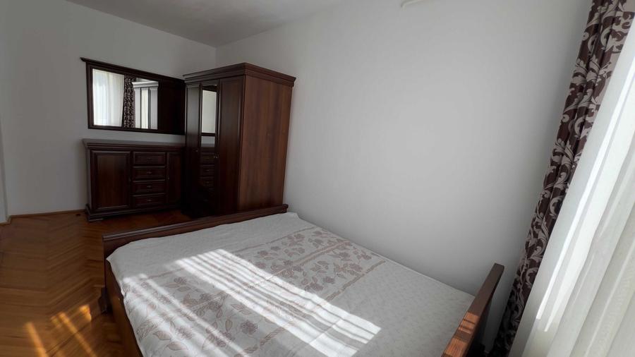 Apartament cu 2 camere semidecomandat, mobilat în Girocului