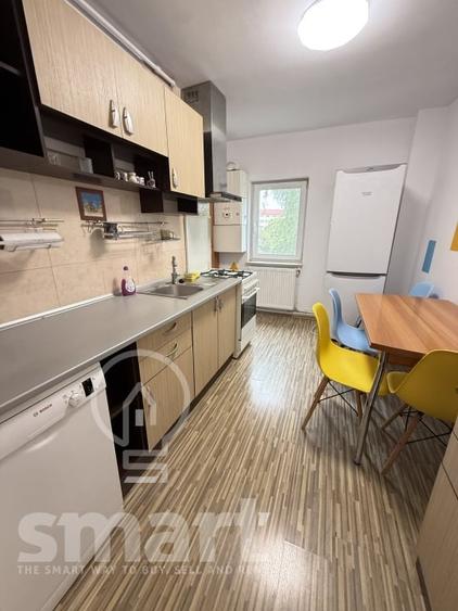 Apartament cu 3 camere decomandat, mobilat în Zorilor