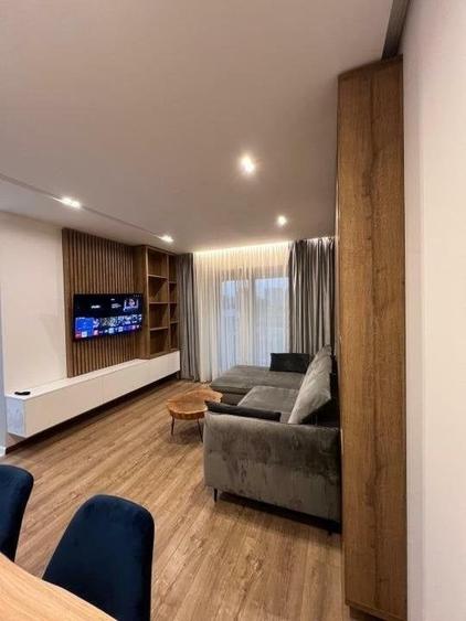 Apartament cu 2 camere decomandat, mobilat în Lujerului