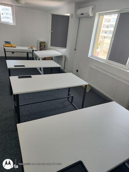 Casă cu 5 camere cu Teren 240 Mp în Vitan