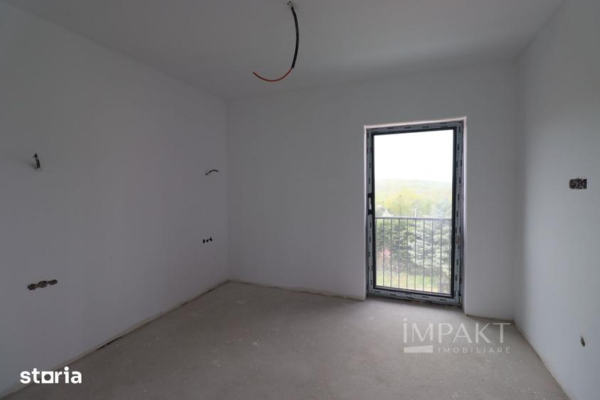 Casă cu 5 camere cu Teren 283 Mp în Mărăști