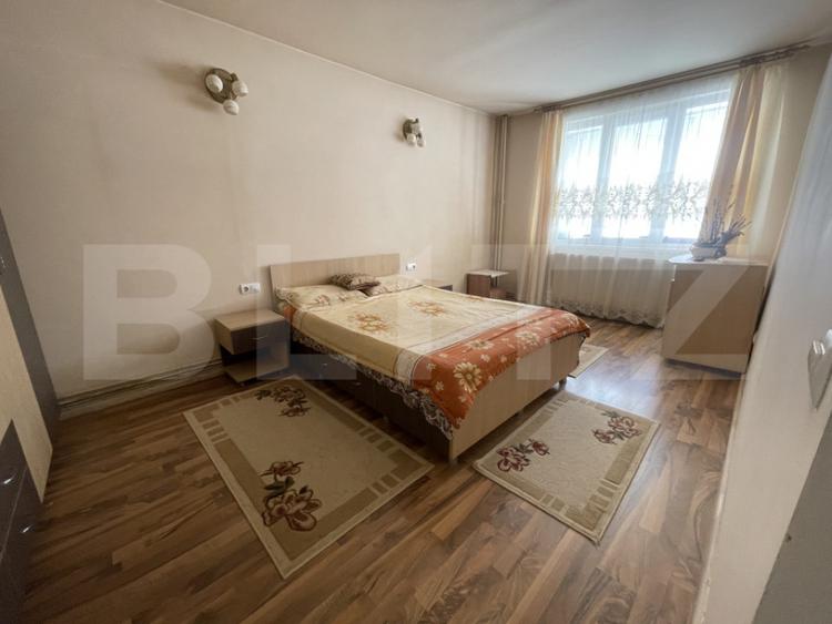 Apartament cu 4 camere decomandat, mobilat în Porolissum