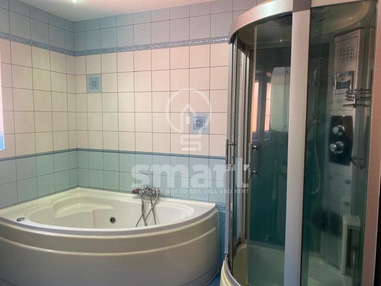 Casă individuală cu 5 camere cu Canalizare în Calea Moldovei