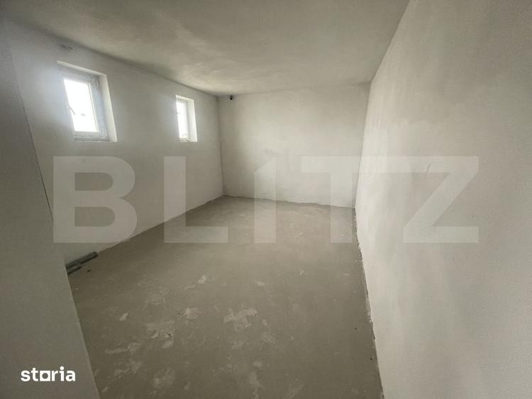 Casă cu 5 camere cu Teren 1000 Mp în Central