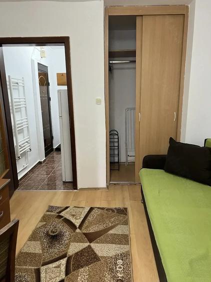 Garsonieră semidecomandată în Central