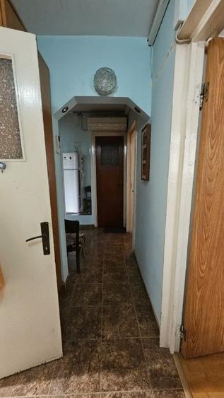 Apartament cu 3 camere decomandat în Alexandriei