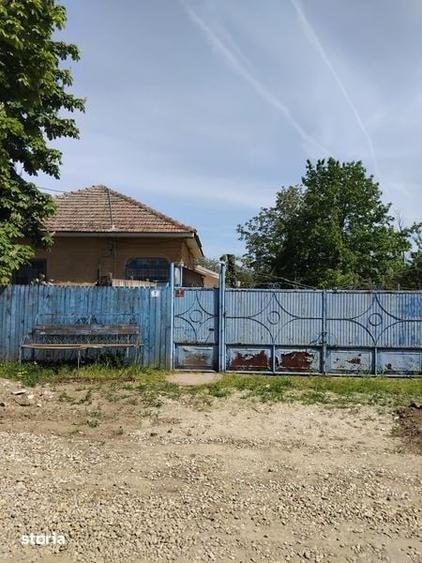 Casă cu 3 camere cu Teren 2070 Mp în Vădăstrița