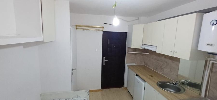 Garsonieră decomandată în Exterior Vest