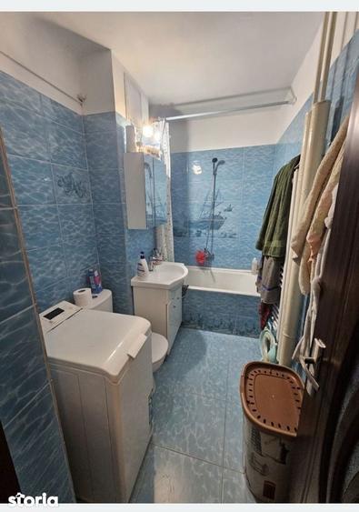 Apartament cu 2 camere decomandat în Calea București