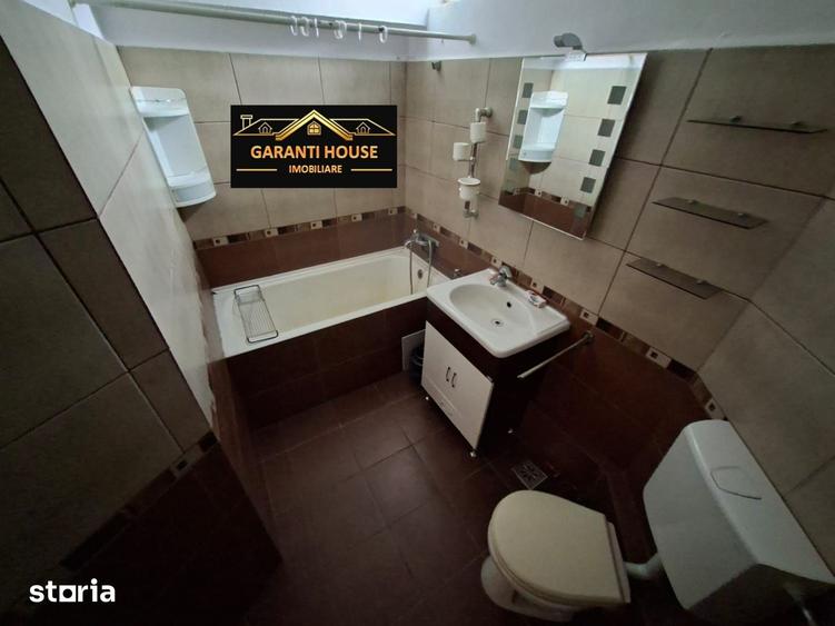 Apartament cu 3 camere decomandat în Săsar