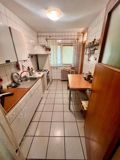 Apartament cu 2 camere decomandat în Berceni