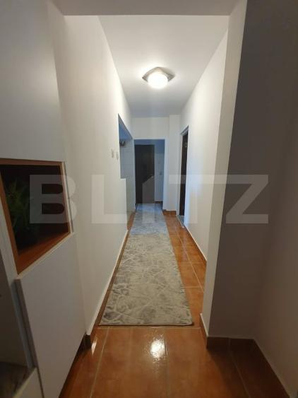 Apartament cu 4 camere decomandat, mobilat în Tudor