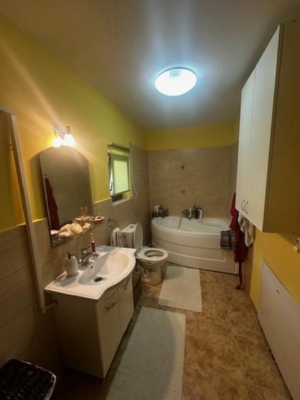 Casă cu 3 camere cu Canalizare în Tăuții-Măgherăuș
