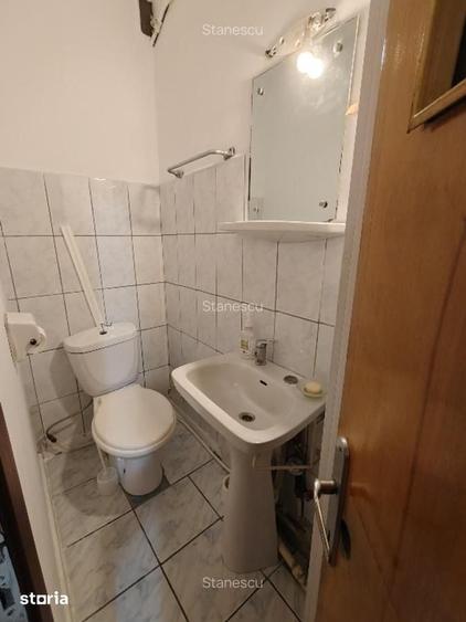 Apartament cu 3 camere decomandat în Berceni
