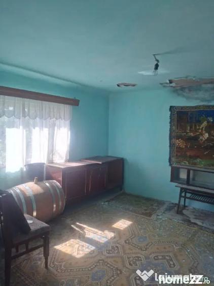 Casă cu 4 camere cu Canalizare în Coada Malului