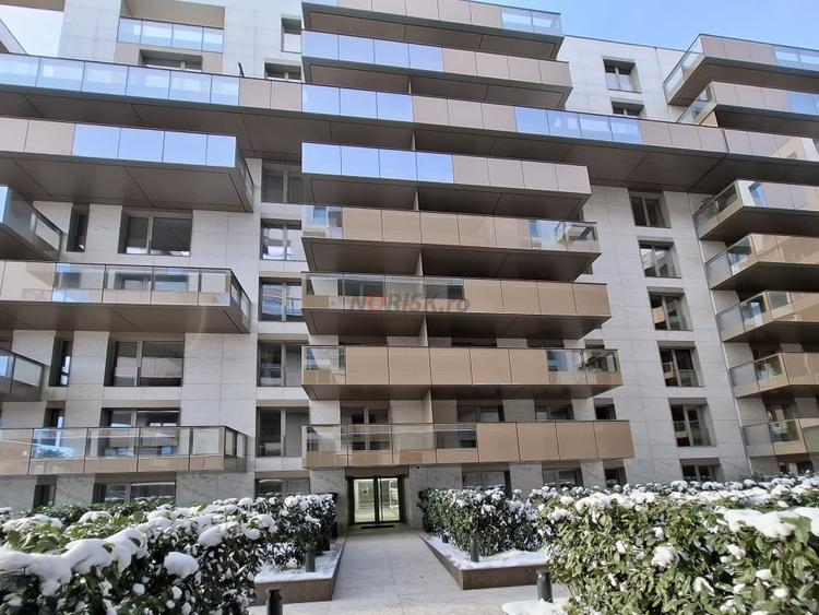 Apartament cu 3 camere decomandat în Iancu Nicolae