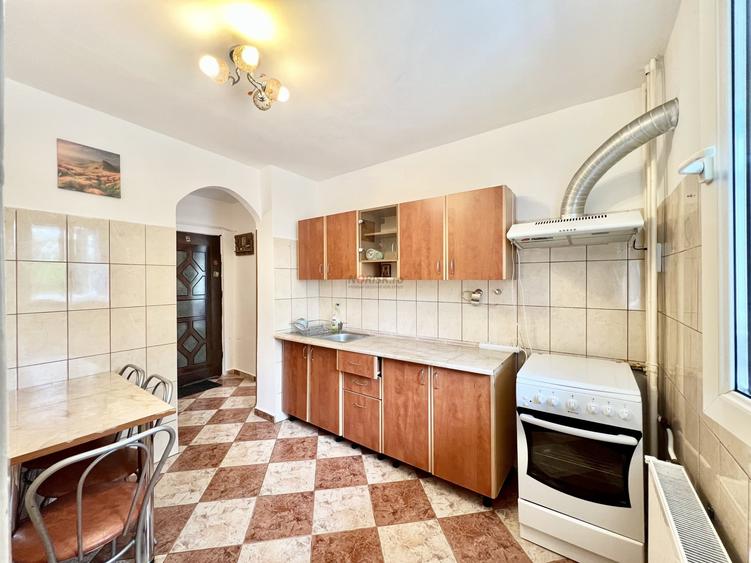 Apartament cu 2 camere decomandat, mobilat în Berceni