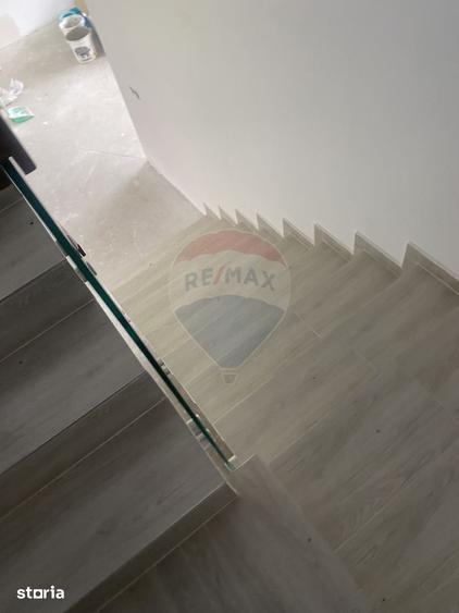 Casă cu 4 camere cu Teren 286 Mp în Snagov