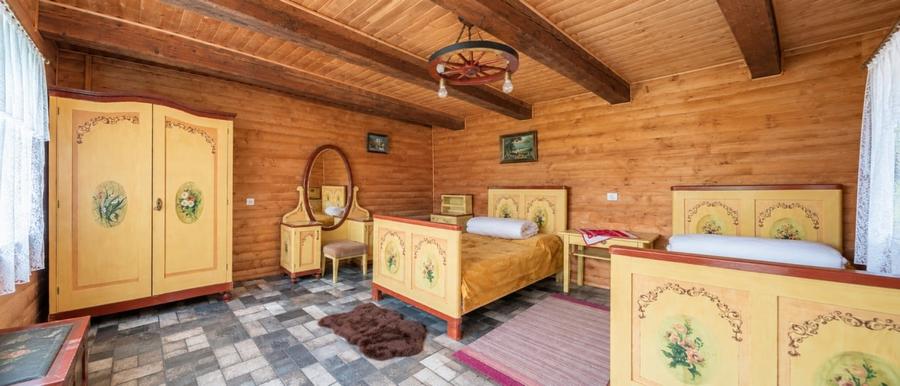 Casă individuală cu 4 camere cu Canalizare în Tărlungeni