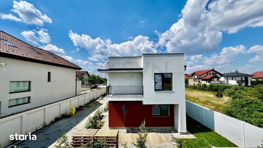 Casă cu 4 camere cu Teren 320 Mp în Odăile