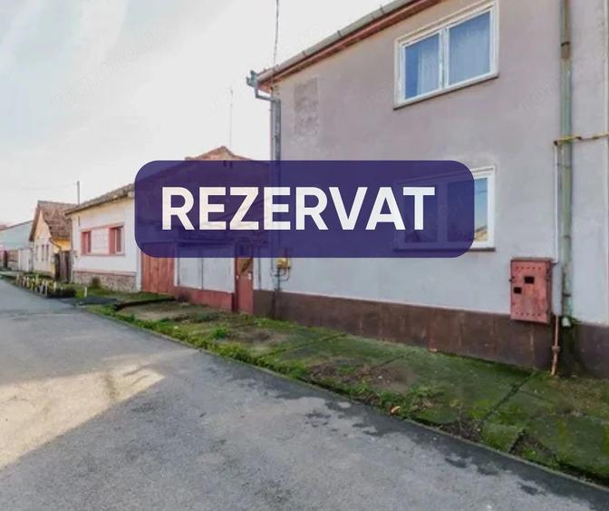 Casa cu 3 camere, garaj ?i teren de 569 mp, Confec?ii, comision 0% - 19