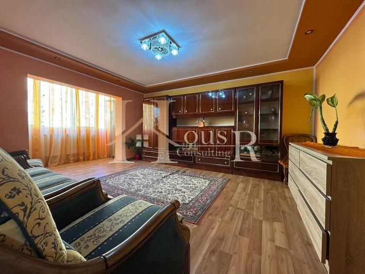 Apartament cu 3 camere decomandat, mobilat în Dâmbovița