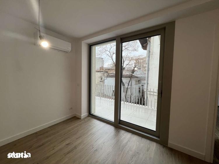 Apartament cu 4 camere în Armeneasca