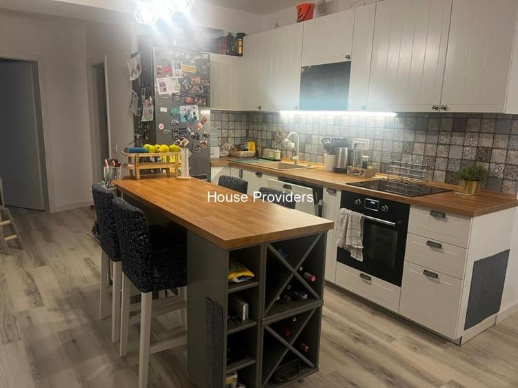 Apartament cu 3 camere în Parcul Carol