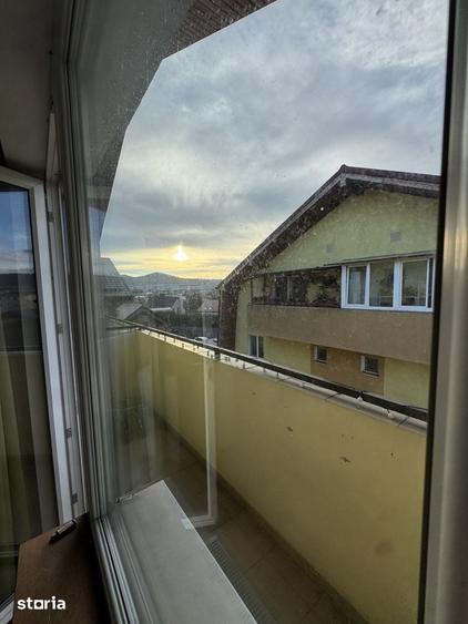 Apartament cu 3 camere în Florești