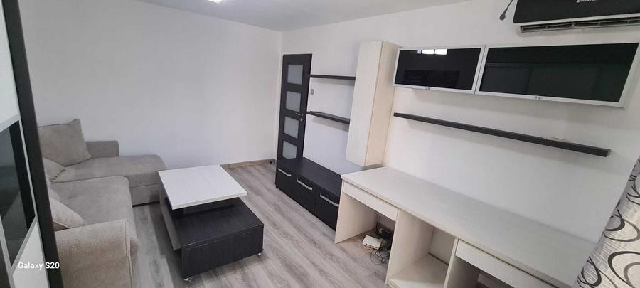 Garsonieră decomandată în Buziașului