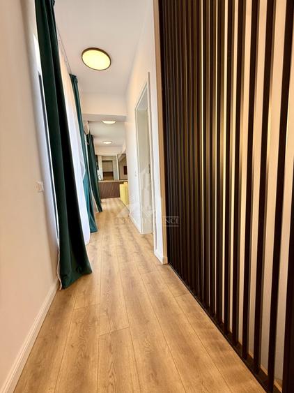 Penthouse cu 3 camere semidecomandat, mobilat în Prelungirea Ghencea