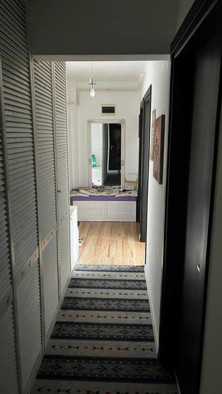 Apartament cu 3 camere decomandat în Letea Veche
