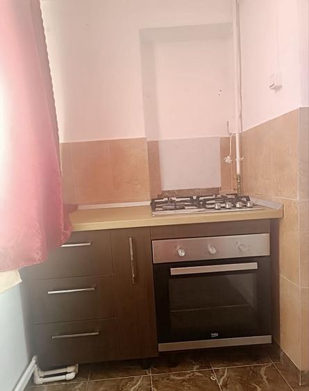 Apartament cu 3 camere decomandat în E3