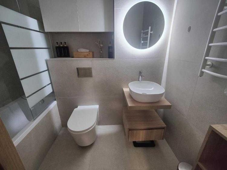 Apartament cu 2 camere decomandat în Agronomie