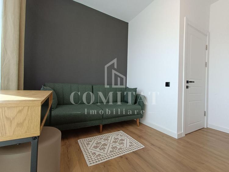 Apartament cu 3 camere semidecomandat, mobilat în Florești