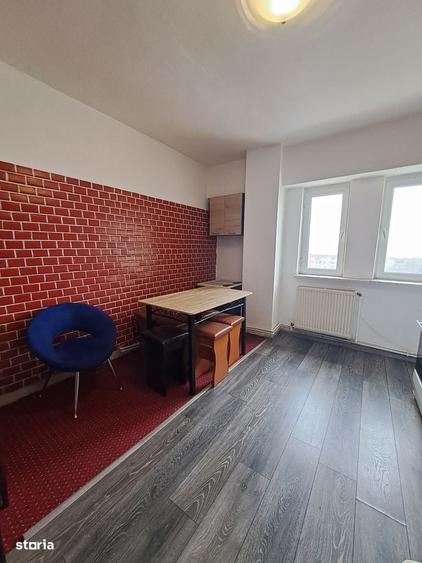 Apartament cu 4 camere în Ultracentral