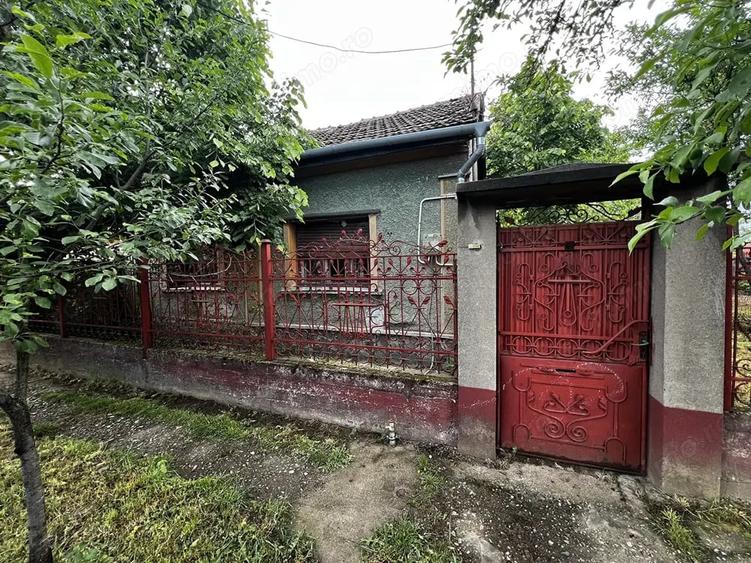 Teren de 675 mp, în Central