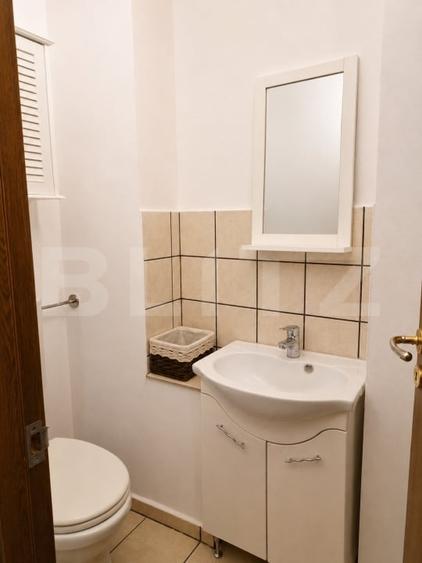 Apartament cu 3 camere decomandat, mobilat în Aradului